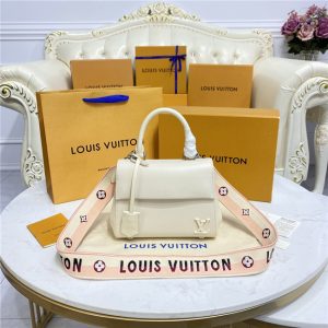 Louis Vuitton Cluny Mini Epi Leather Quartz
