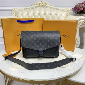 Louis Vuitton New Fake Messenger Black
