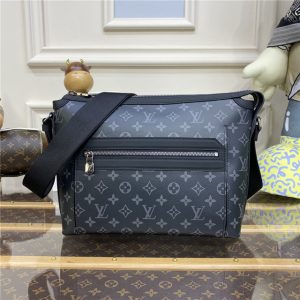 Louis Vuitton Odyssey Messenger PM