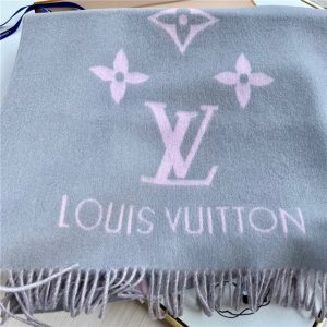 Louis Vuitton Reykjavik Scarf (2 colors)