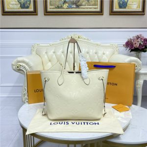 Louis Vuitton Neverfull MM Cream