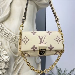 Louis Vuitton Favorite Cream