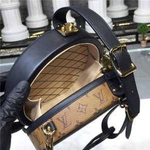 Louis Vuitton Petite Boite Chapeau