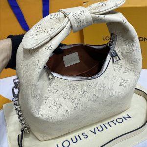 Louis Vuitton Why Knot PM Cream
