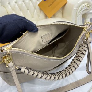 Louis Vuitton Maida Hobo Tourterelle