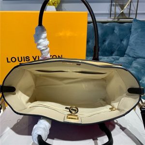 Louis Vuitton On My Side Rouge Pirate