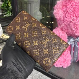 Louis Vuitton Sarah Wallet