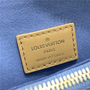 Louis Vuitton Coussin PM H27 Camel