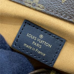 Louis Vuitton Artsy MM