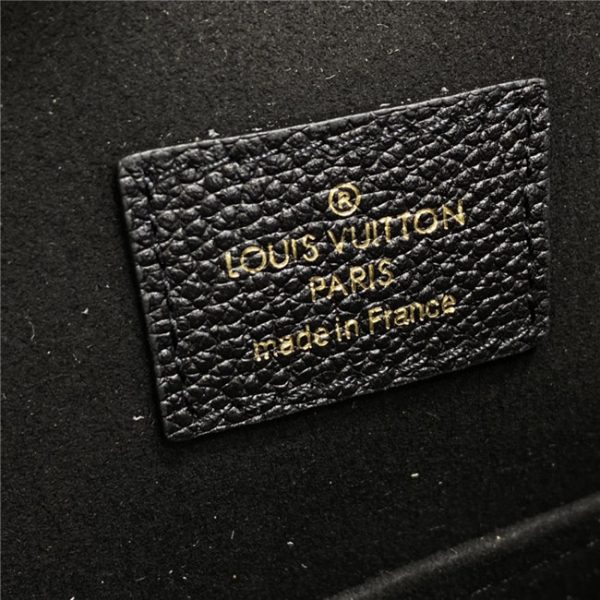 Louis Vuitton Lockme Bucket Black