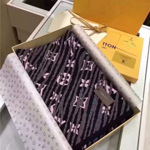 Louis Vuitton Epi Storm Scarf