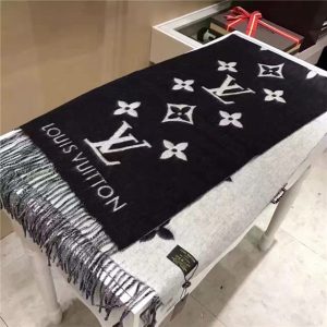 Louis Vuitton Reykjavik Scarf (2 colors)