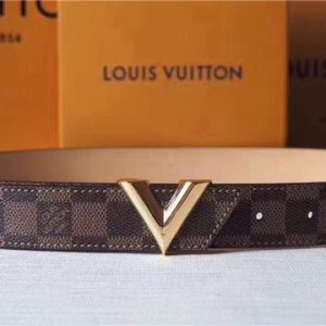 Louis Vuitton Damier Essential V Belt