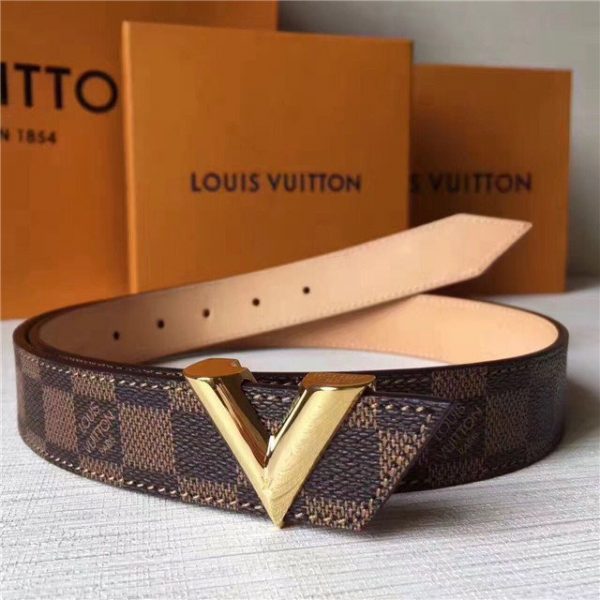 Louis Vuitton Damier Essential V Belt