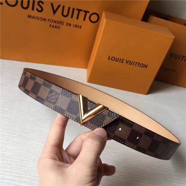 Louis Vuitton Damier Essential V Belt