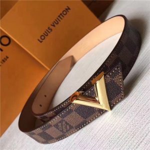 Louis Vuitton Damier Essential V Belt