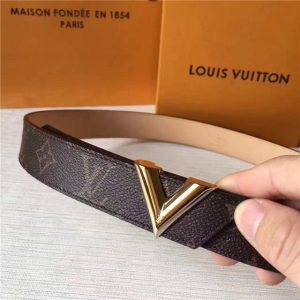 Louis Vuitton Monogram Essential V Belt