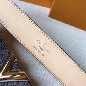 Louis Vuitton Monogram Essential V Belt