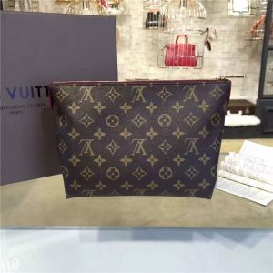 Louis Vuitton Pallas Beauty Case Raisin