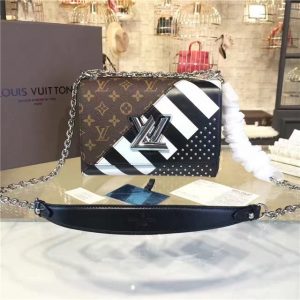 Louis Vuitton Twist MM