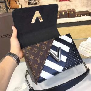 Louis Vuitton Twist MM