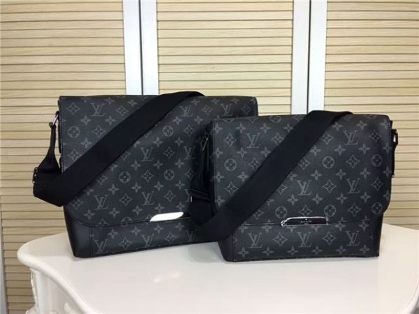 Louis Vuitton Messenger MM Explorer