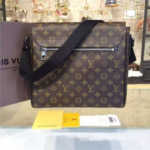 Louis Vuitton District MM Monogram Macassar