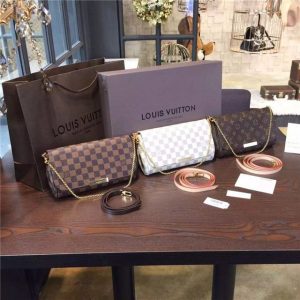 Louis Vuitton Monogram Favorite MM