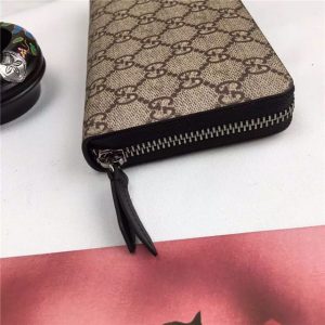 Gucci GG Supreme Zip Around Wallet Tiger Print