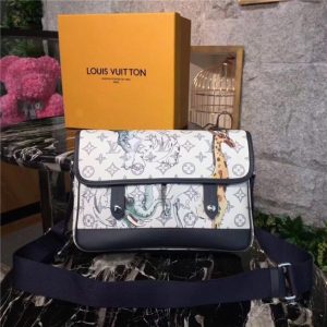 Louis Vuitton Messenger PM White