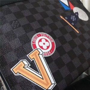 Louis Vuitton Pochette Voyage Damier Graphite Stickers