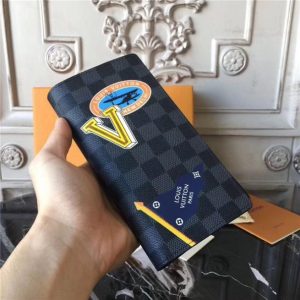 Louis Vuitton Brazza Wallet Damier Graphite Stickers