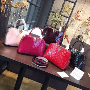 Louis Vuitton Melrose (Varied Colors)