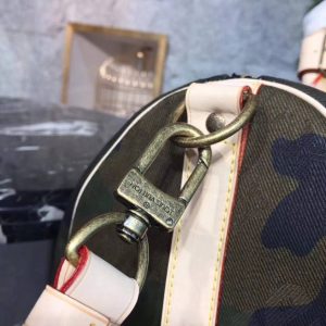 Louis Vuitton x Supreme Keepall Bandouliere Monogram Camo