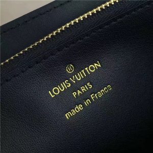 Louis Vuitton Capucines Wallet Noir