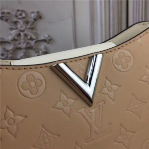 Louis Vuitton Very Hobo Very Leather Sesame Creme