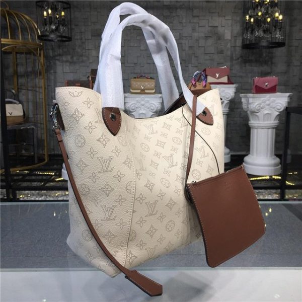 Louis Vuitton Hina MM Mahina Leather Creme