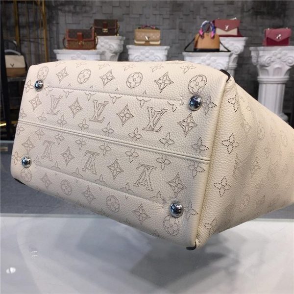 Louis Vuitton Hina MM Mahina Leather Creme