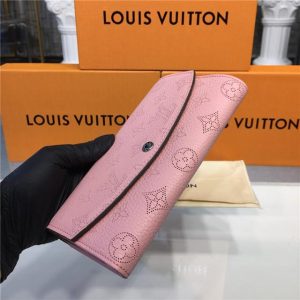 Louis Vuitton Iris Wallet Mahina Magnolia