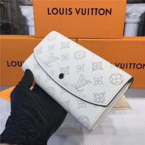 Louis Vuitton Iris Wallet Mahina Ivory