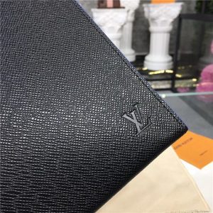 Louis Vuitton Pochette Voyage MM Taiga Leather