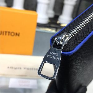 Louis Vuitton Zippy Wallet Vertical Taiga Leather