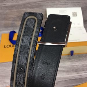 Louis Vuitton LV Initiales Belt 40mm