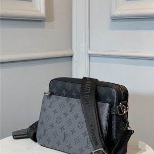 Louis Vuitton Trio Messenger