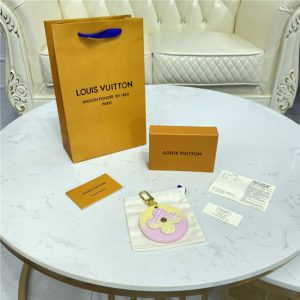Louis Vuitton Illustre Bag Charm And Key Holder