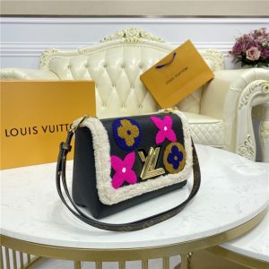 Louis Vuitton Twist MM