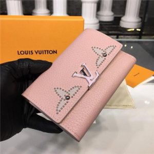 Louis Vuitton Capucines Compact Wallet