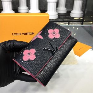 Louis Vuitton Capucines Compact Wallet