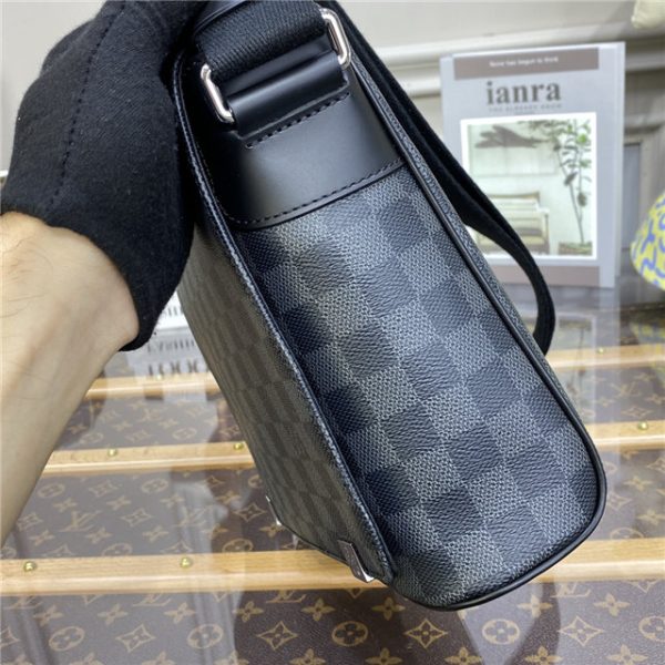 Louis Vuitton District Damier Graphite PM