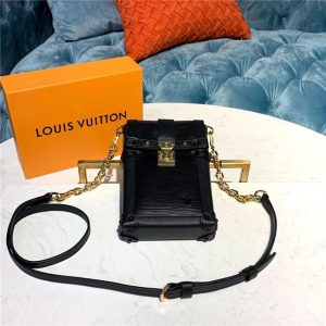 Louis Vuitton Pochette Trunk Verticale Epi Leather Noir
